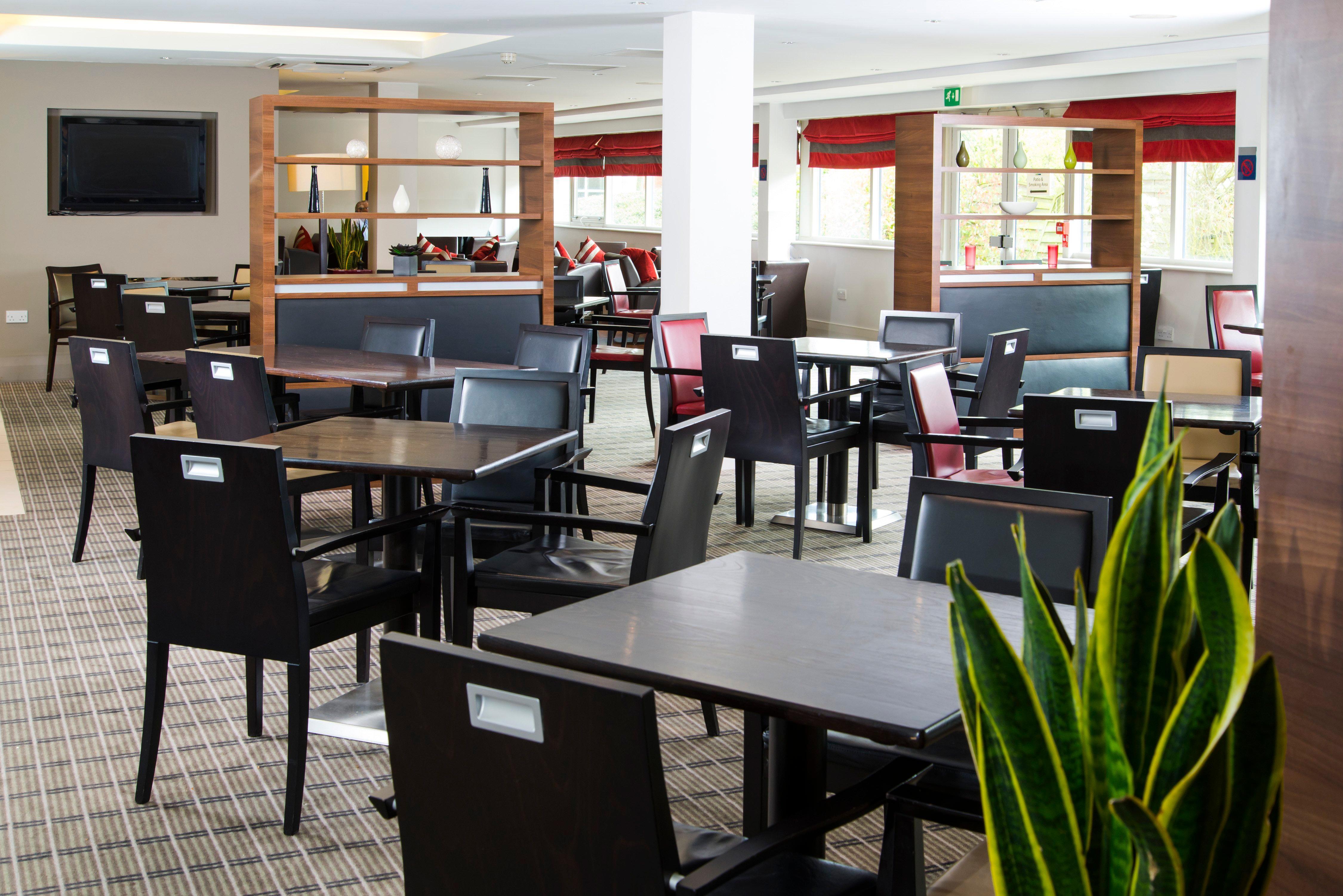 Holiday Inn Express Northampton - South By Ihg Bagian luar foto